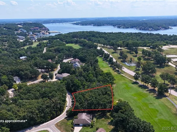 Snead Cir, Lake Ozark, MO 65049