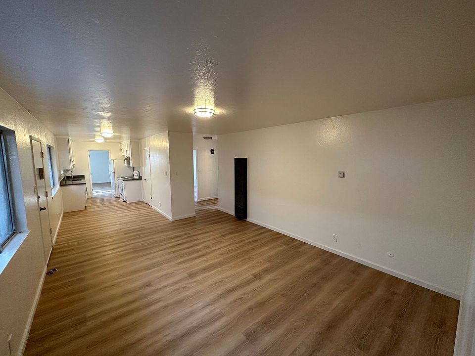 1st image of 3007 Nicol Ave #1