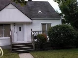 24451 Andover Dr, Dearborn Heights, MI 48125