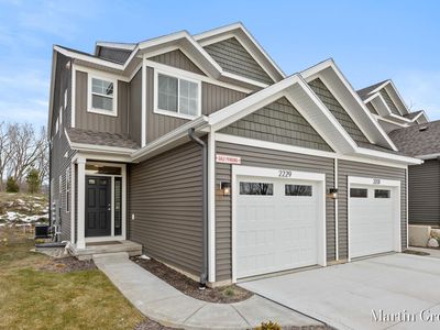 2229 NE Watertown Way, Grand Rapids, MI, 49505