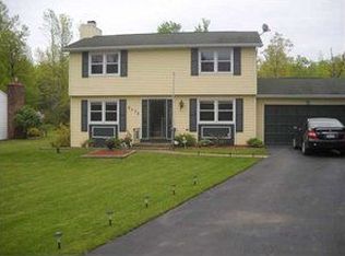 6475 Old Lake Shore Rd, Derby, NY 14047
