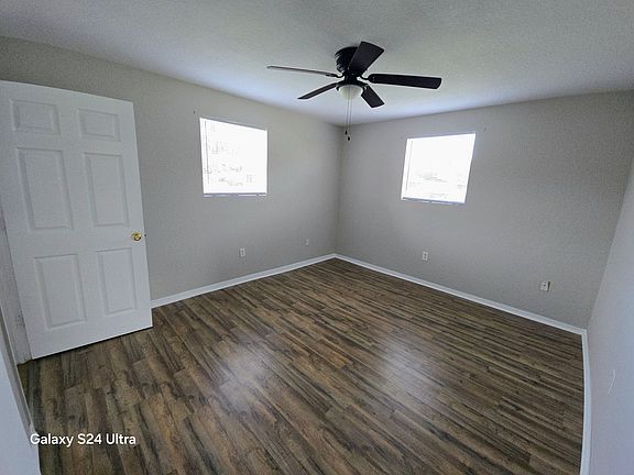 4th image of 1830 Avenue O SW