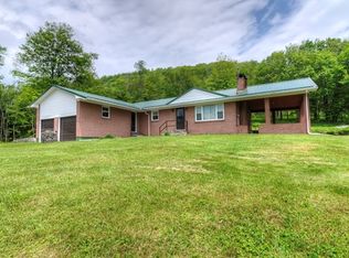 8754 Highlands Pkwy, Mouth Of Wilson, VA 24363
