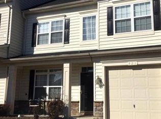 321 Quinton Oaks Cir, Stephens City, VA 22655