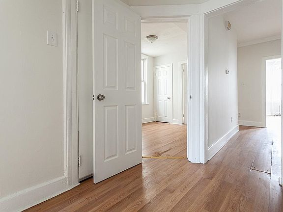 5th image of 219 Bidwell Ave