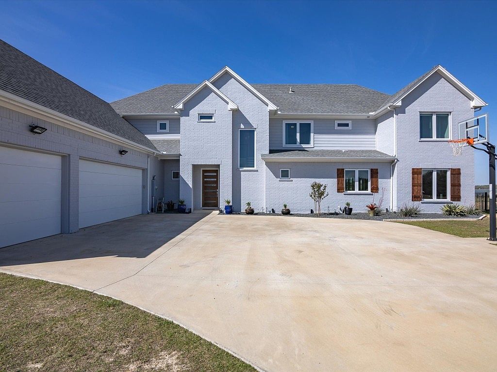 1749 Laguna Bay S, Azle, TX 76020 MLS 20289717 Zillow