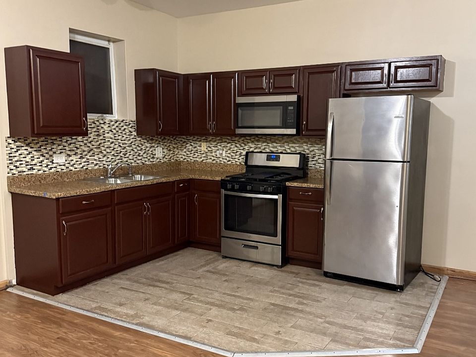 1st image of 7018 S Dorchester Ave #2