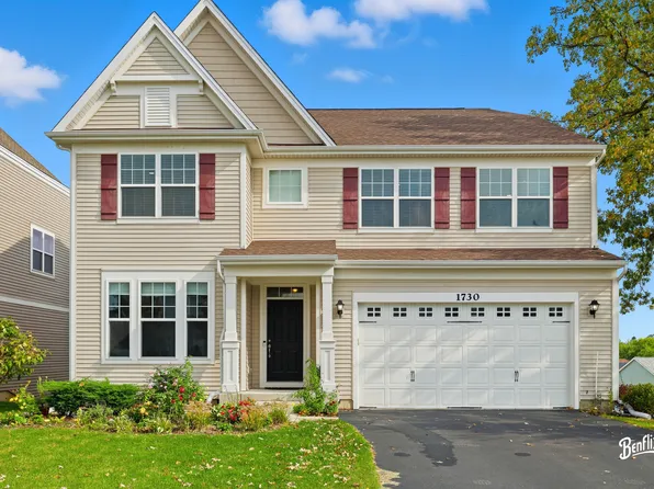 1730 Savannah Cir, Mundelein, IL 60060