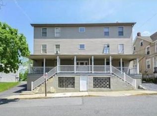 215 1st St #2, Slatington, PA 18080