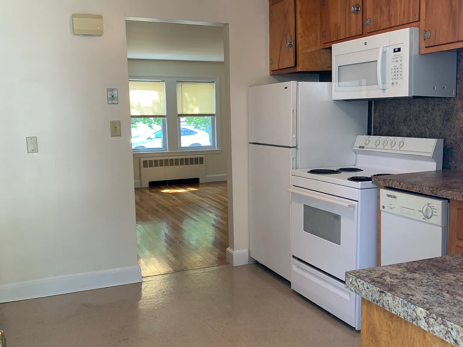 1 bed, 600 sqft, $2,000 — Photo 2