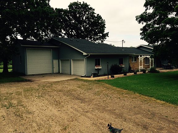 2nd image of 2393 Wildwood Cir
