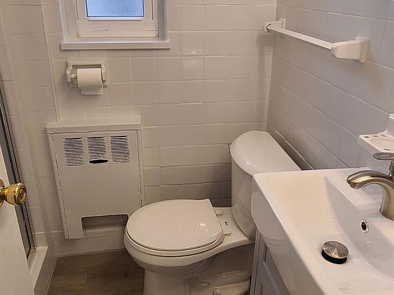 2nd image of 3216 Lafayette Ave #1