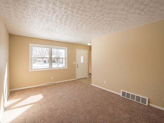 Sunny Great Room