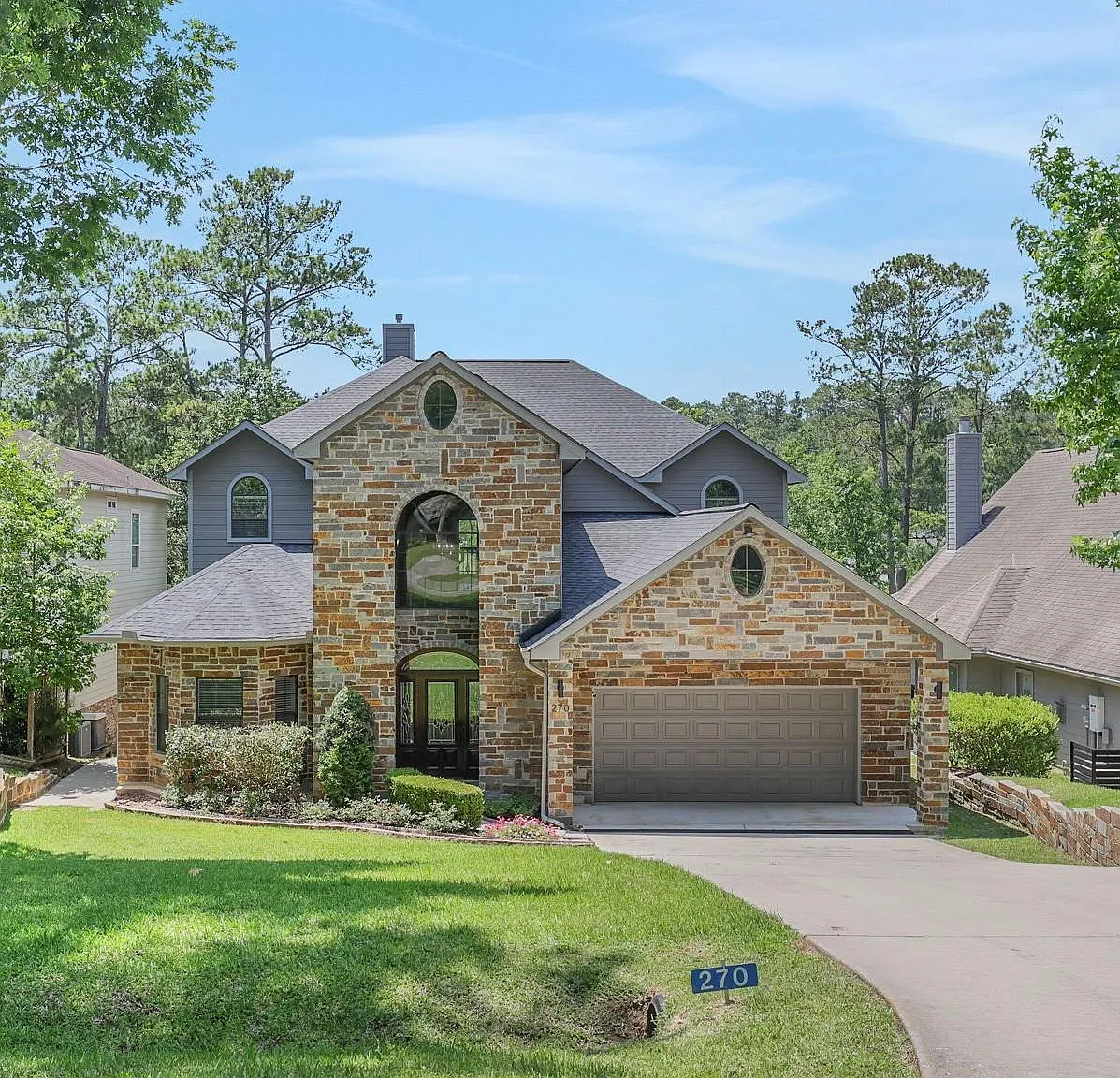 3 bed, 3.5 bath, 3193 sqft, $5,000 — Photo 2