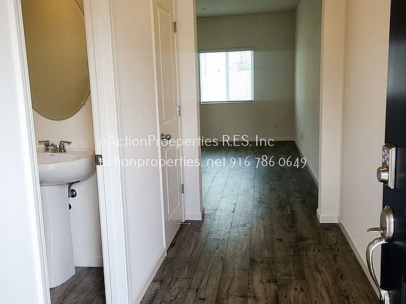 3rd image of 2867 Santos Way