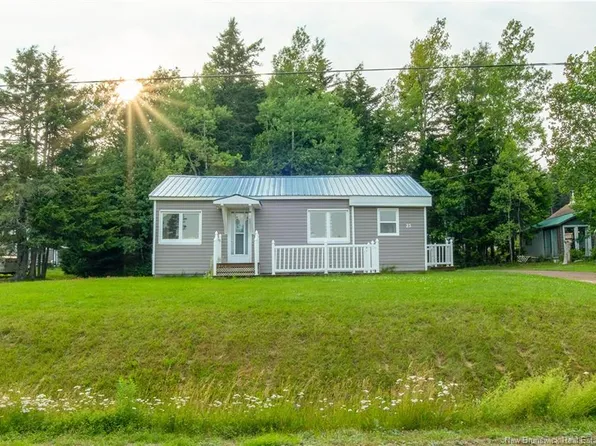 23 Water St, Dorchester, NB E4K 3A2