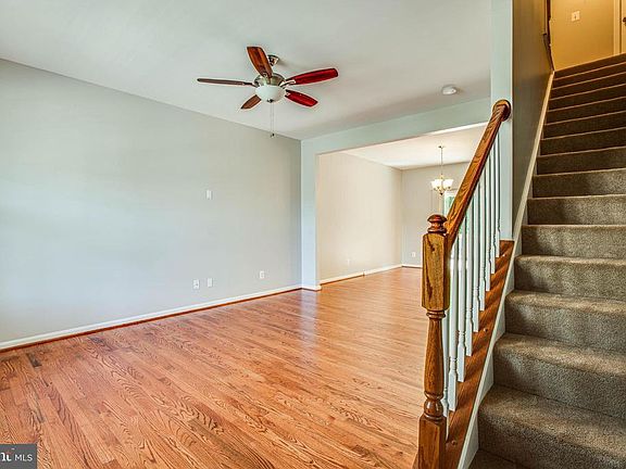 Main Level - Living Room