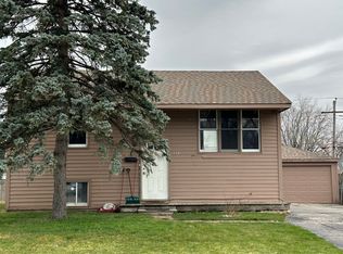 332 Four Winds Way, Carpentersville, IL
