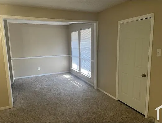 2 bed, 1100 sqft, $1,349 — Photo 3