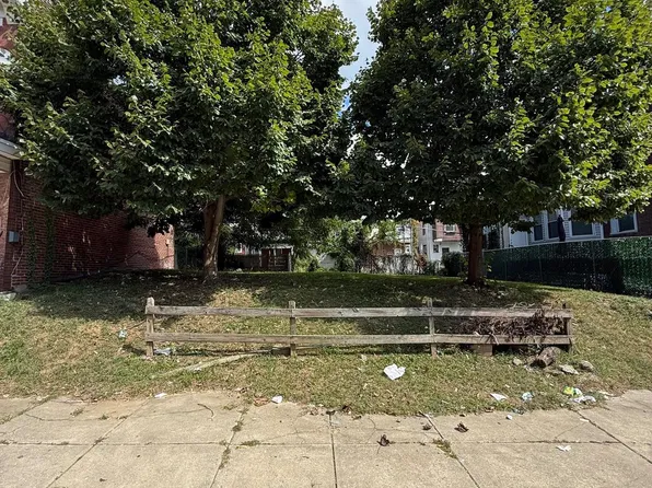 4835 N 11th St, Philadelphia, PA 19141