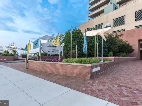 717 S Chris Columbus Blvd #Penthouse 8, Philadelphia, PA 19147