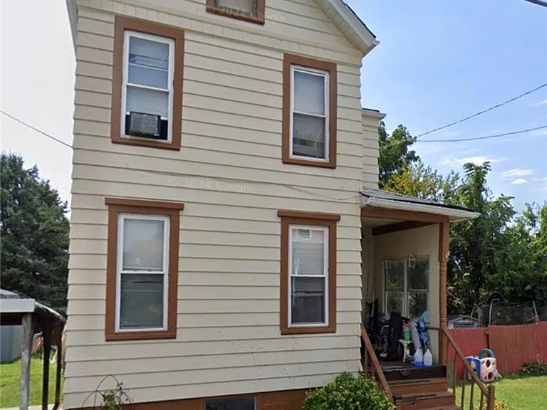 467 Reno St — Photo 1
