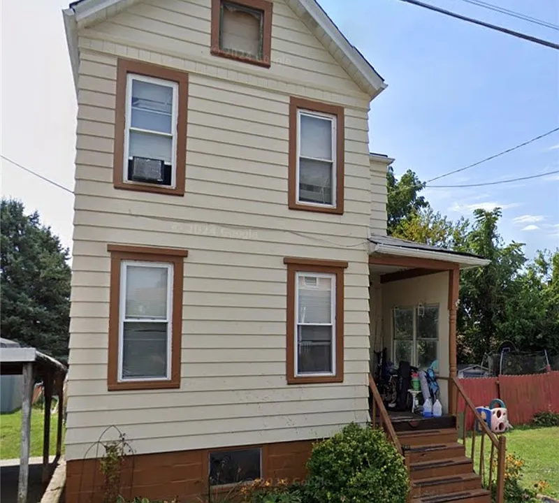 467 Reno St