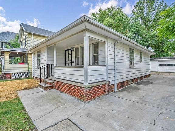 4th image of 15912 Huntmere Ave