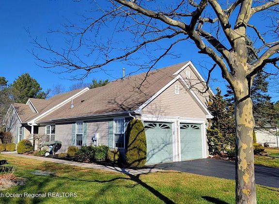 3rd image of 38 Skylark Ln