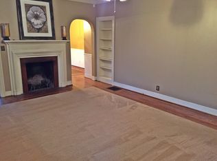 302 Fairview Dr, Dalton, GA 30720