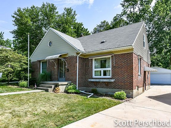 2nd image of 1614 Rosewood Ave SE