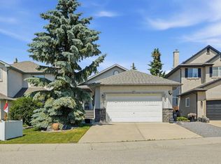 164 SE Sunterra Hts, Cochrane, AB T4C 1W7