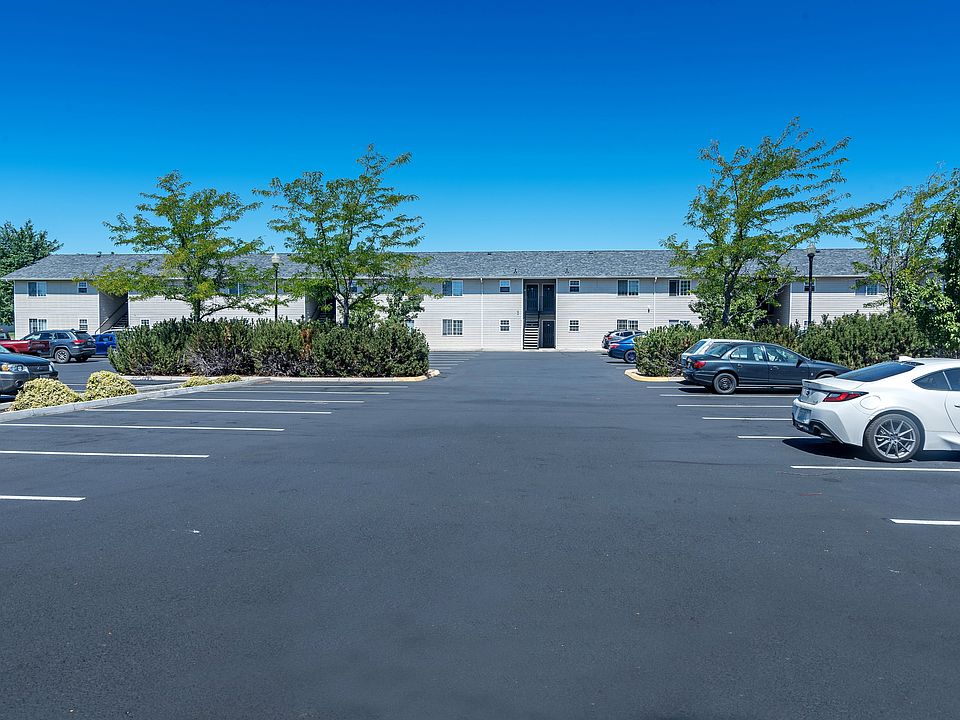 Parking Lot