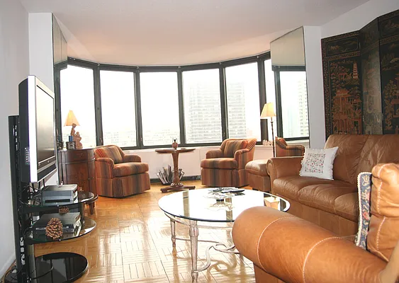 Rented by Thrasher Real Estate | media 31