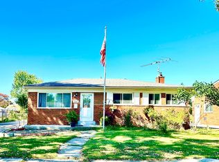 25217 Roan Ave, Warren, MI 48089