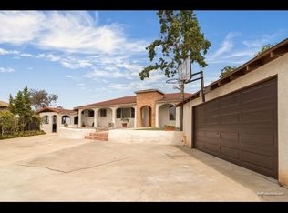 434 Avalon Dr, Vista, CA 92084