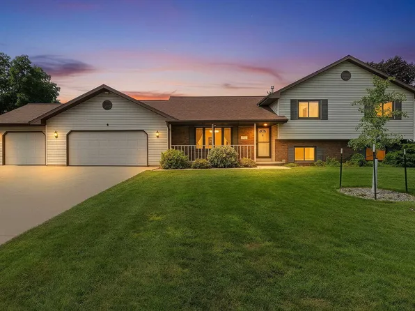 1320 Orchard Ct, Neenah, WI 54956