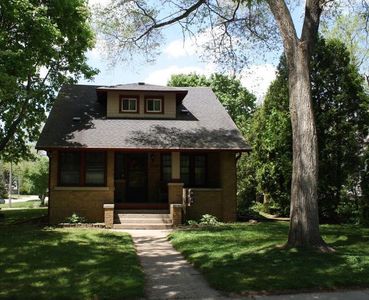 1520 Lake DRIVE, South Milwaukee, WI, 53172