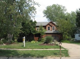 6877 Weatherby Dr, Mentor, OH 44060
