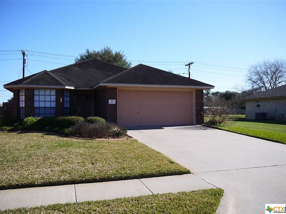 1st image of 207 Windwood Ln