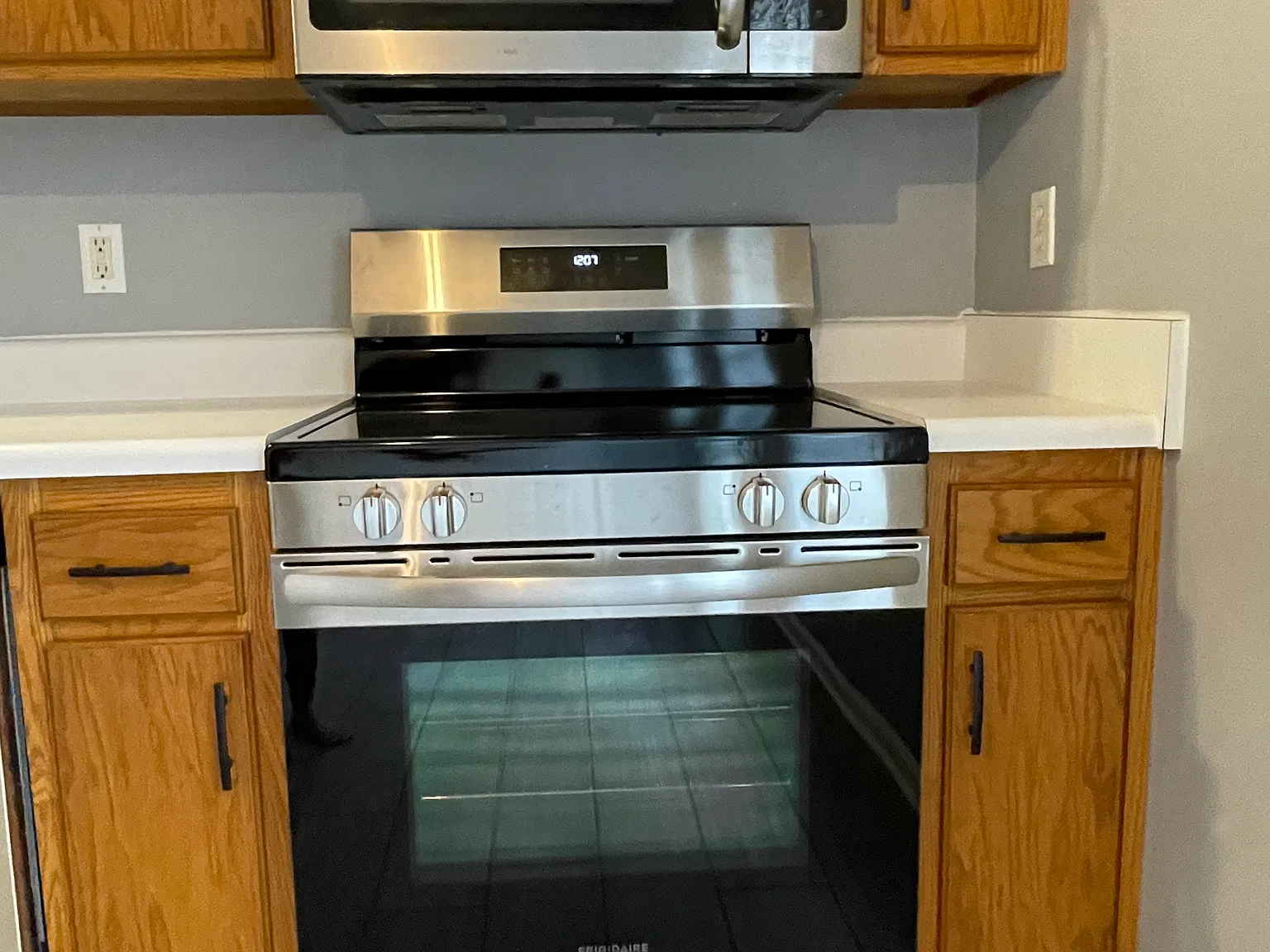 2 bed, 1.5 bath, 1264 sqft, $1,300 — Photo 4