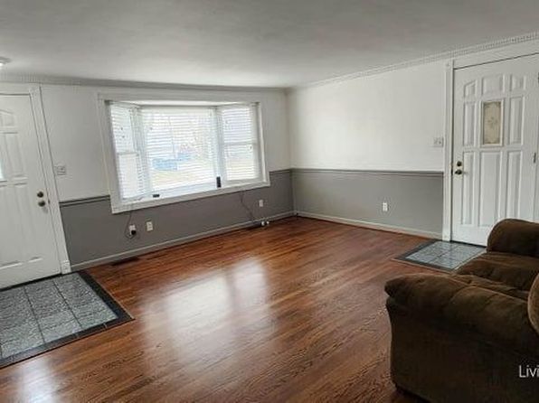 435 Superior St