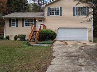 4359 Ridge Ct, Loganville, GA 30052
