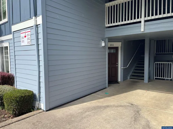 6298 SW Grand Oaks Dr #1-101, Corvallis, OR 97333