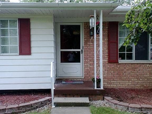 3rd image of 1360 Robinwood Dr