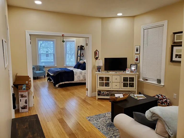 233 Chelsea St #2 — Photo 11