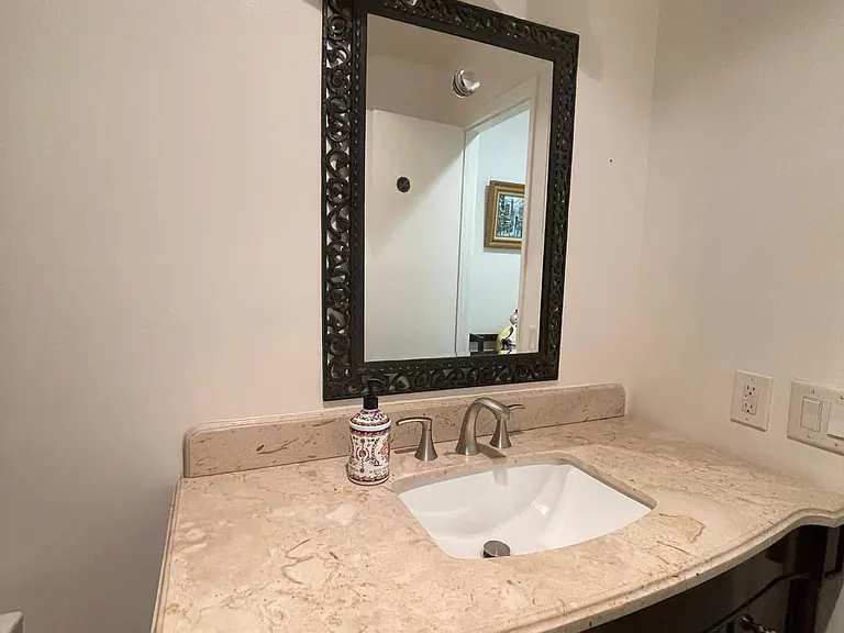 2510 Torrey Pines Rd #413 — Photo 10