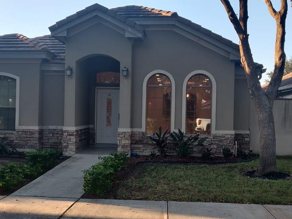 Picture of the beautiful garden home
