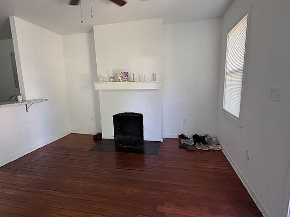 3rd image of 884 Breedlove St
