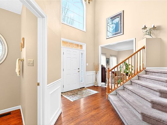 4th image of 7601 Wible Wood Ct